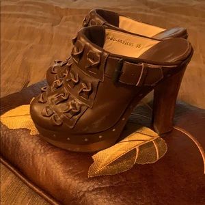 3.1 Phillip Lim leather designer clogs!